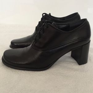 Franco Sarto lace-up oxford shoes